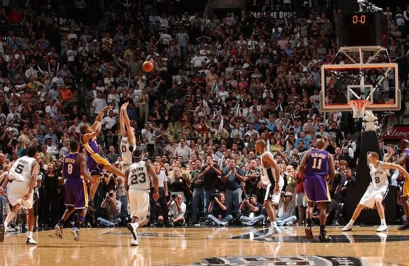 Derek Fisher shot