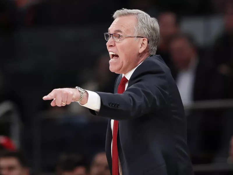 Houston Rockets head coach Mike D'Antoni yells