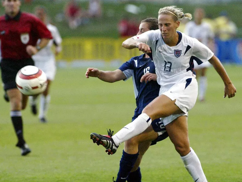 U.S. forward Kristine Lilly