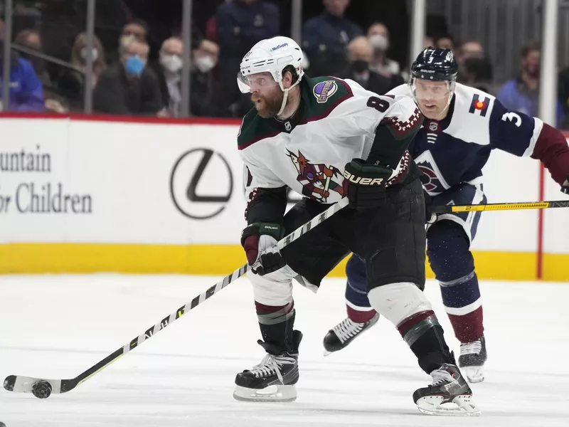 Arizona Coyotes right wing Phil Kessel collects puck