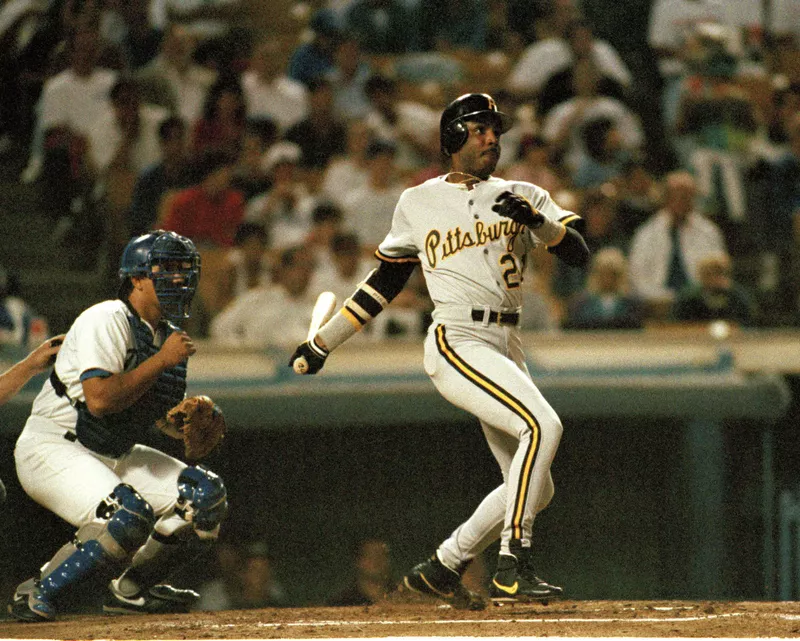 Barry Bonds batting