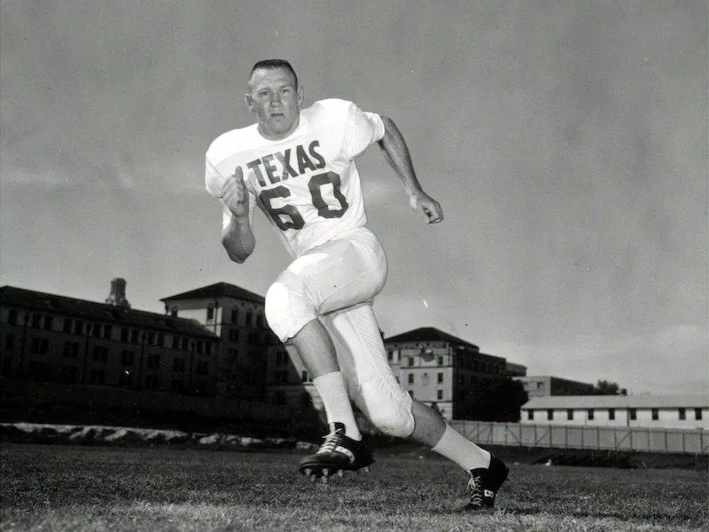 Texas LB Tommy Nobis