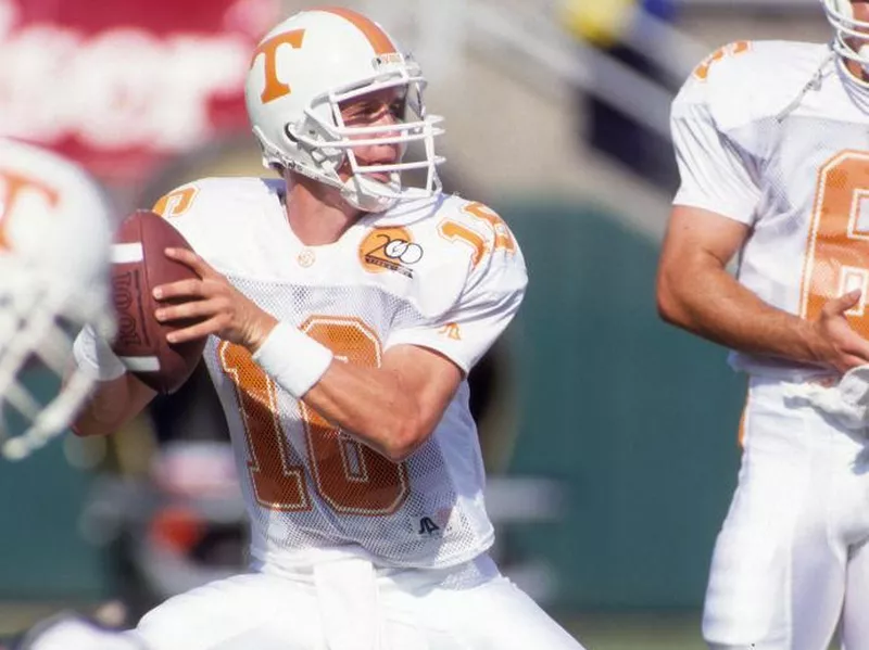 Tennessee quarterback Peyton Manning dropping back