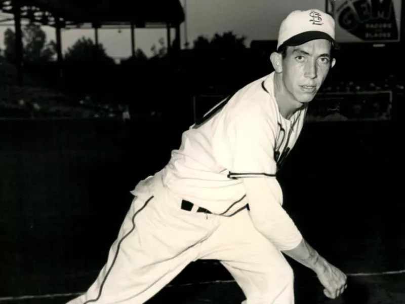 St. Louis Browns pitcher Ralph Schwamb