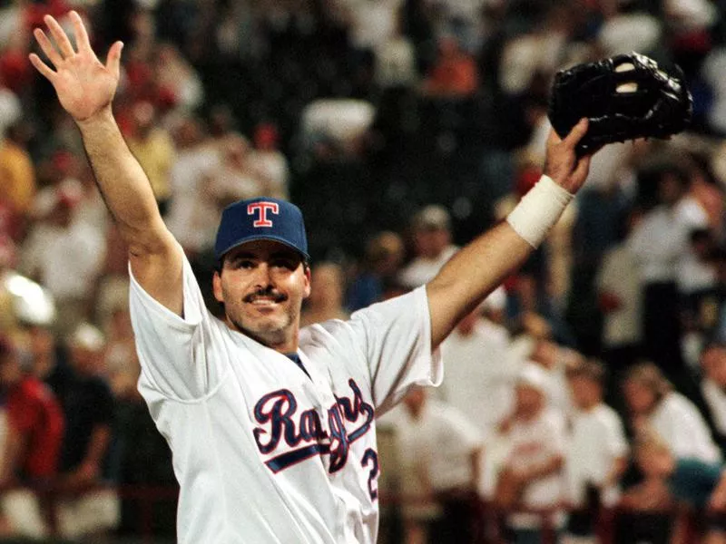 Rafael Palmeiro reacting