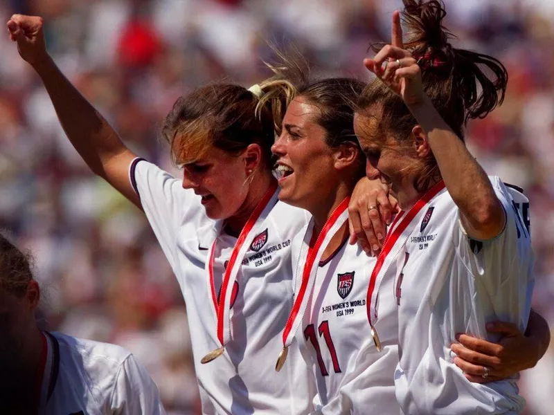 Julie Foudy in 1999