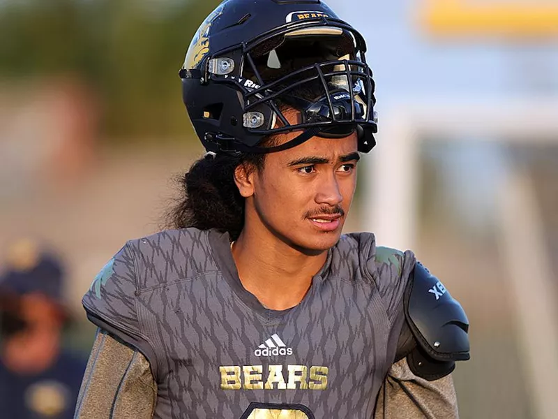 Long Beach Polytechnic High School quarterback Nico Iamaleava