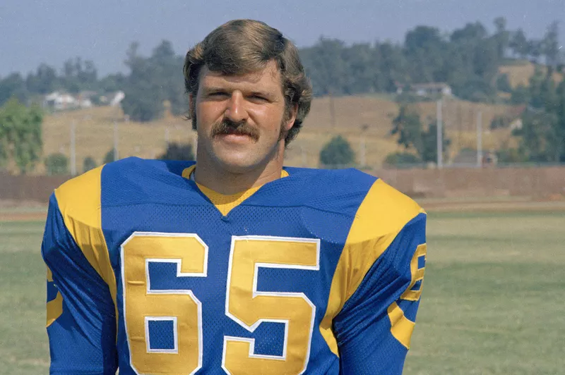 Los Angeles Rams offensive tackle Tom Mack