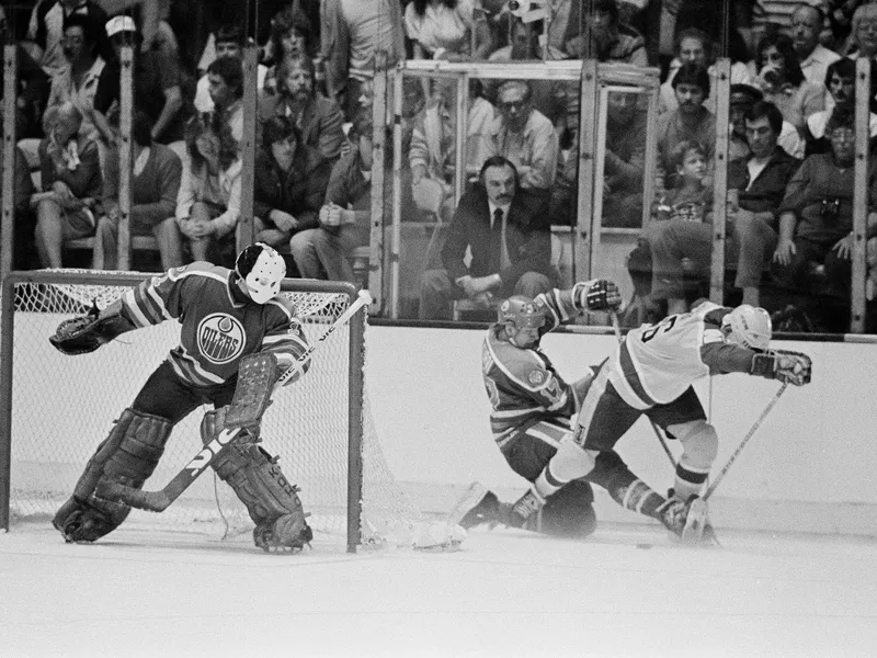 Grant Fuhr, Jari Kurri, Steve Bozek