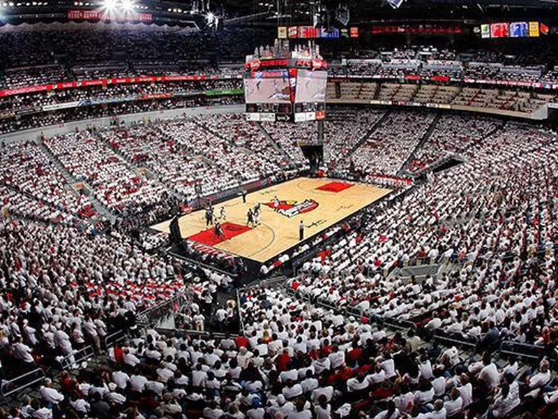 Louisville basketball game at KFC Yum! Center