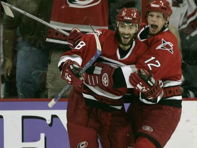 Matt Cullen celebrates a goal