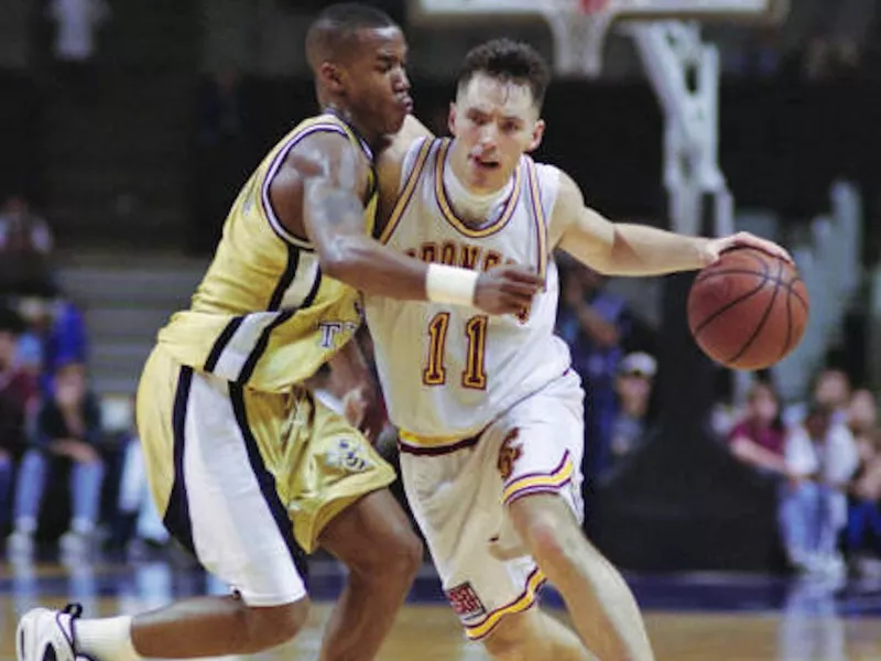 Santa Clara point guard Steve Nash