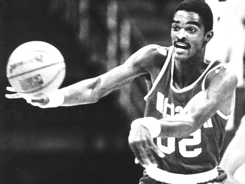 Ralph Sampson's height is over 7 feet