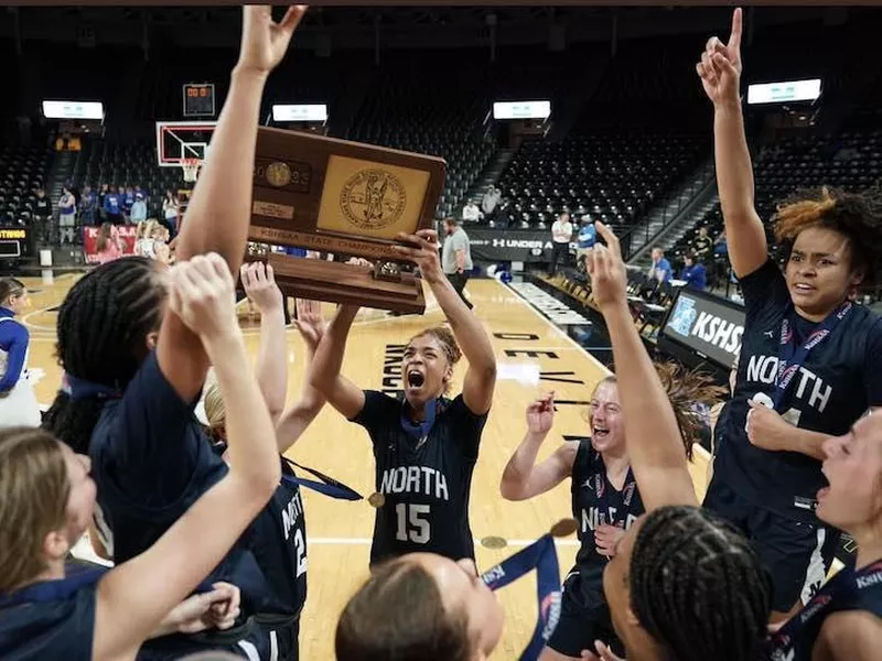 Blue Valley North's Jaliya Davis