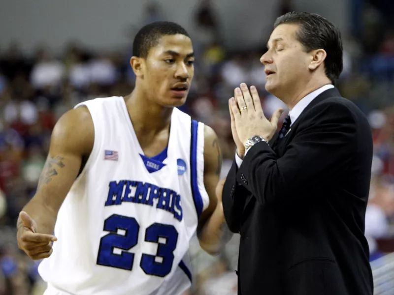 John Calipari talking to Derrick Rose