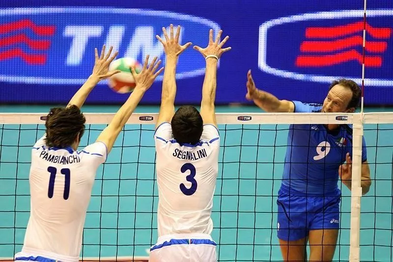 Lorenzo Bernardi spiking the ball