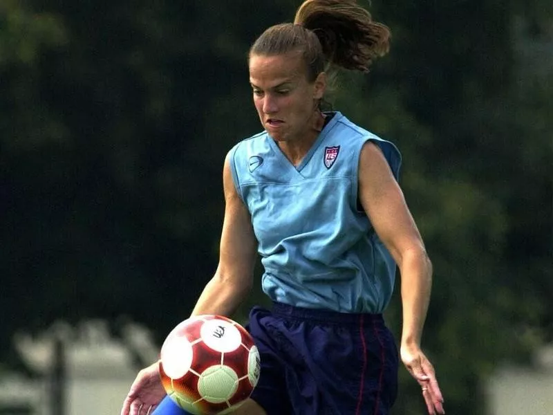 USWNT defender Carla Overbeck