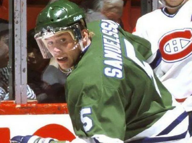 Hartford Whalers defenseman Ulf Samuelsson