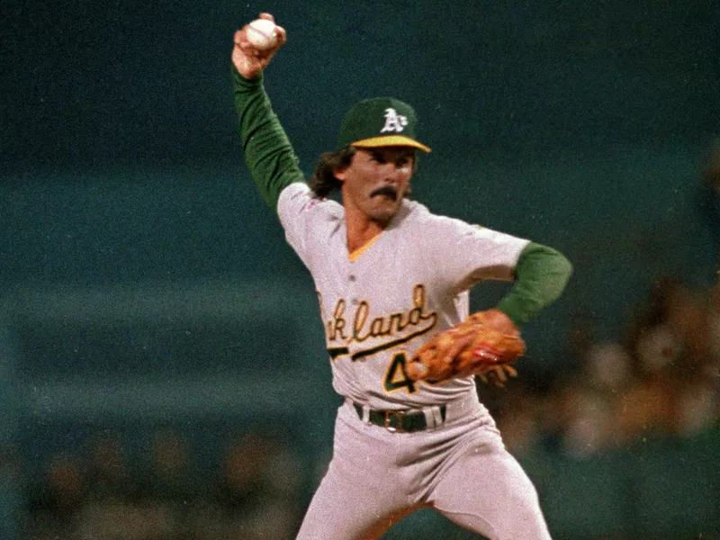 Dennis Eckersley hurls against Los Angeles Dodgers