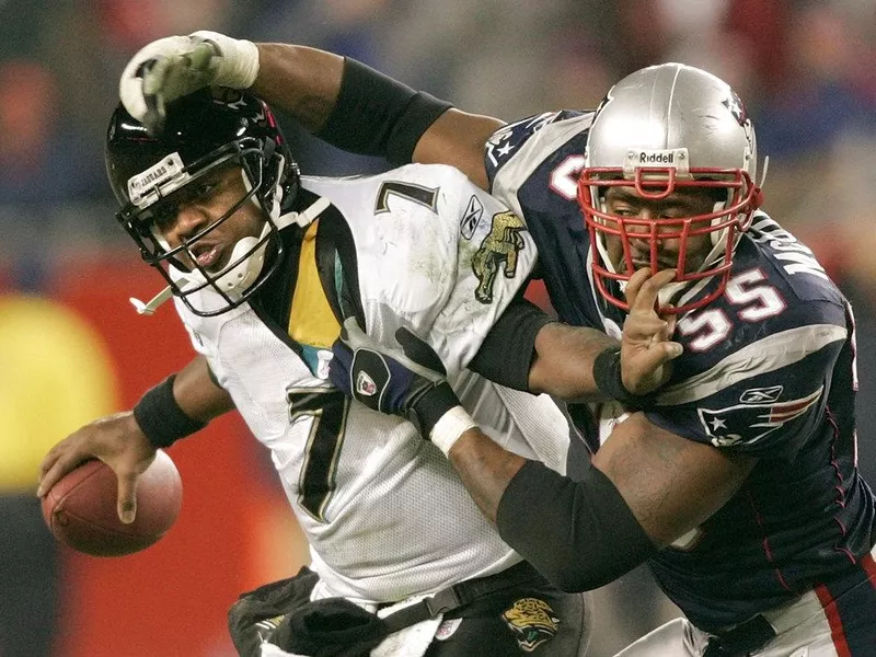 New England Patriots linebacker Willie McGinest