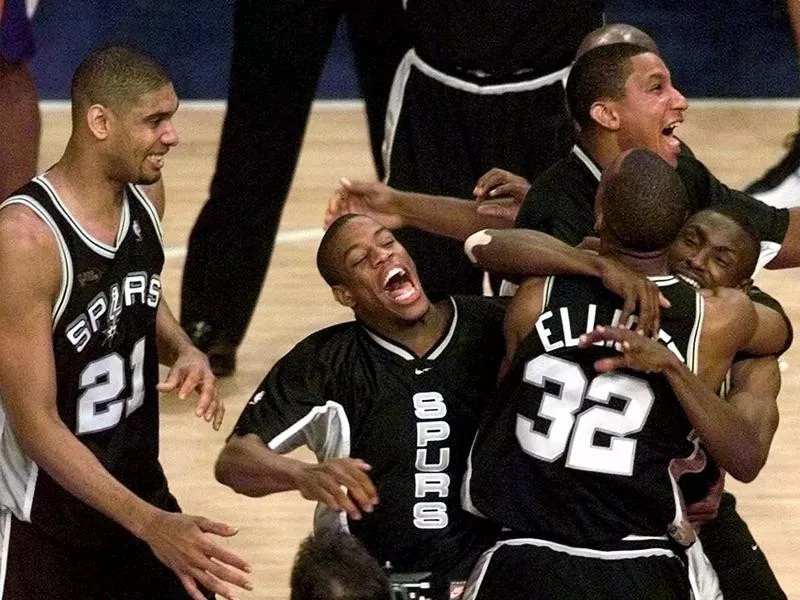 San Antonio Spurs celebrating