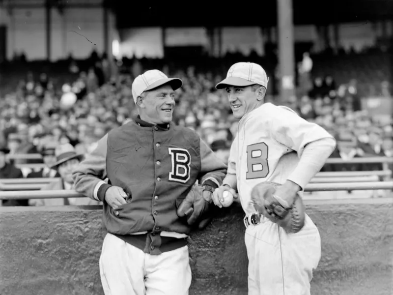 Jack Quinn talking to Al Lopez