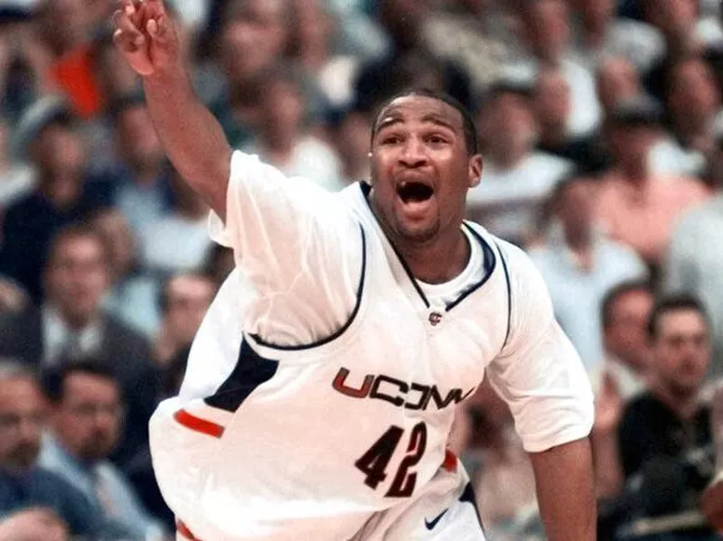 Khalid El-Amin celebrating at UConn