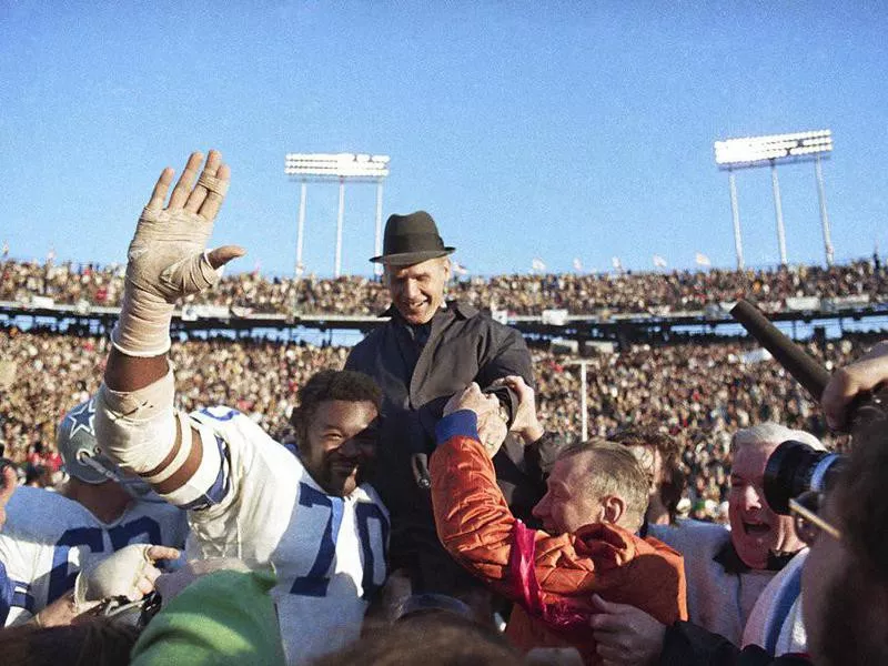 Rayfield Wright celebrating