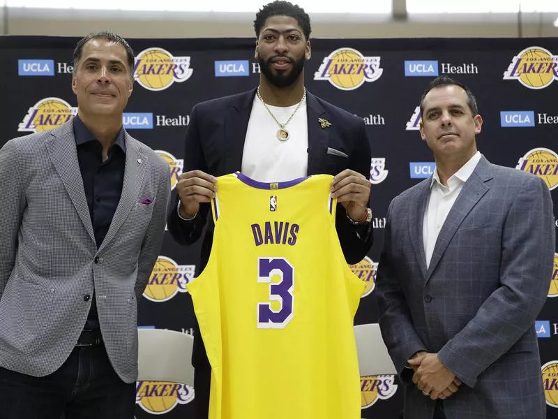 Rob Pelinka, Anthony Davis, Frank Vogel