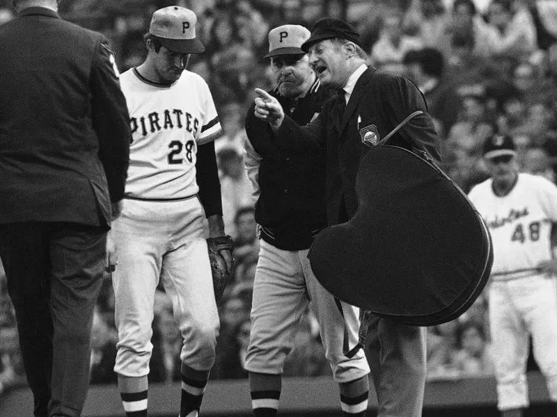 Danny Murtaugh talks with umpire Nestor Chylak