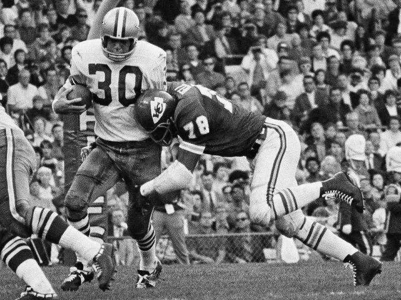 Bobby Bell and Dan Reeves