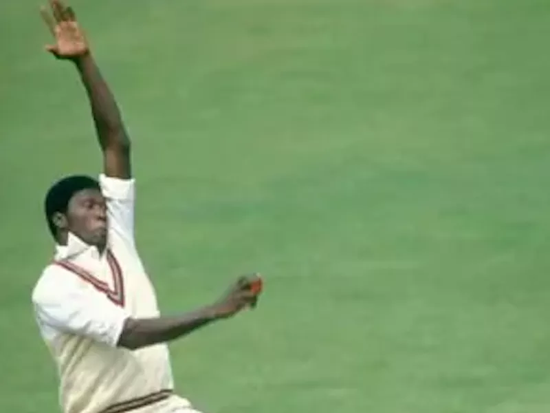 Joel Garner in action