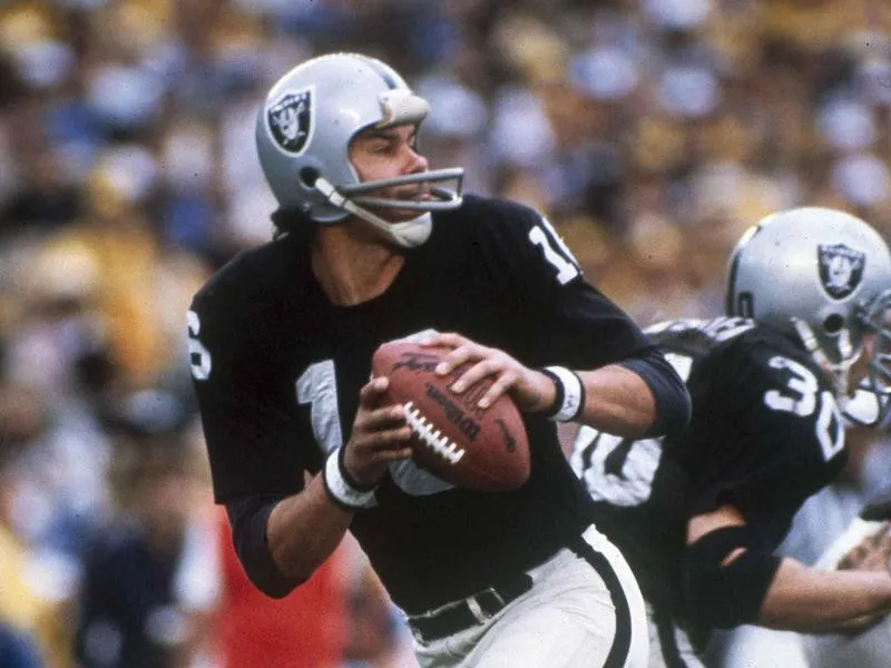 Jim Plunkett