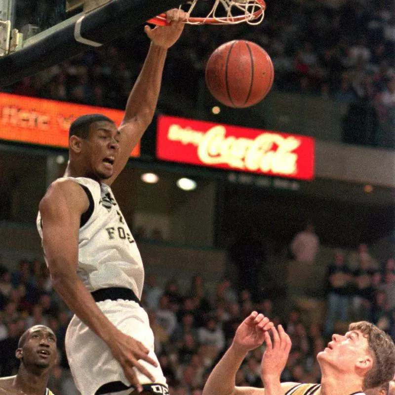 Tim Duncan in 1996