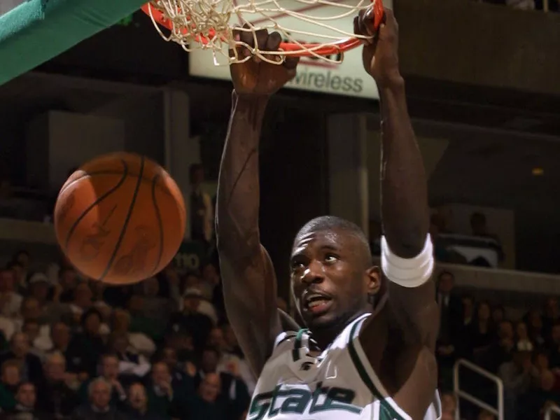 Michigan State's Jason Richardson dunks