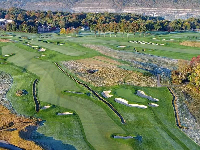 Oakmont Country Club