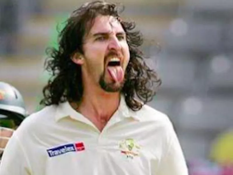 Jason Gillespie reacts