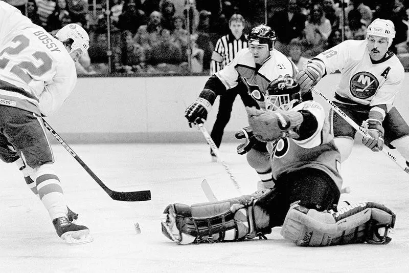 Philadelphia Flyers goalie Darren Jensen