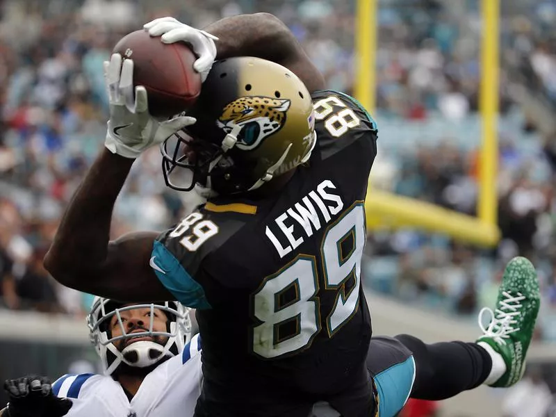 Marcedes Lewis makes a catch