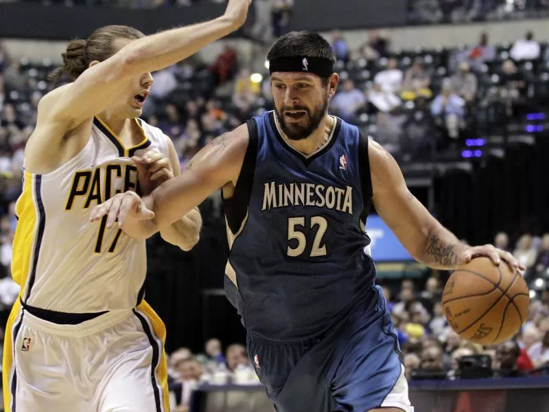 Minnesota Timberwolves center Brad Miller