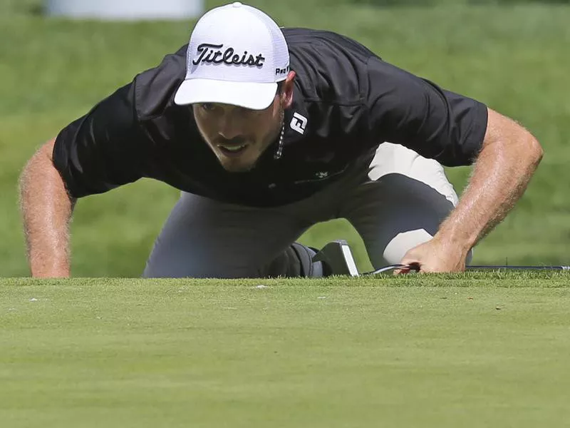 Bronson Burgoon lines up putt at the Barracuda Championship