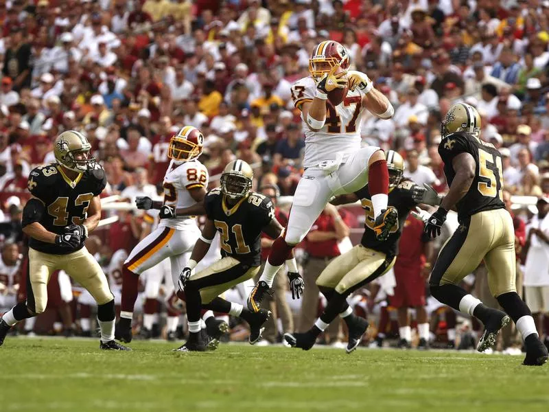 Chris Cooley catches a pass