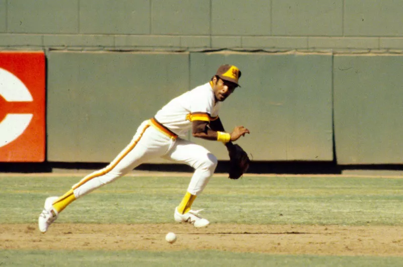 Ozzie Smith fielding