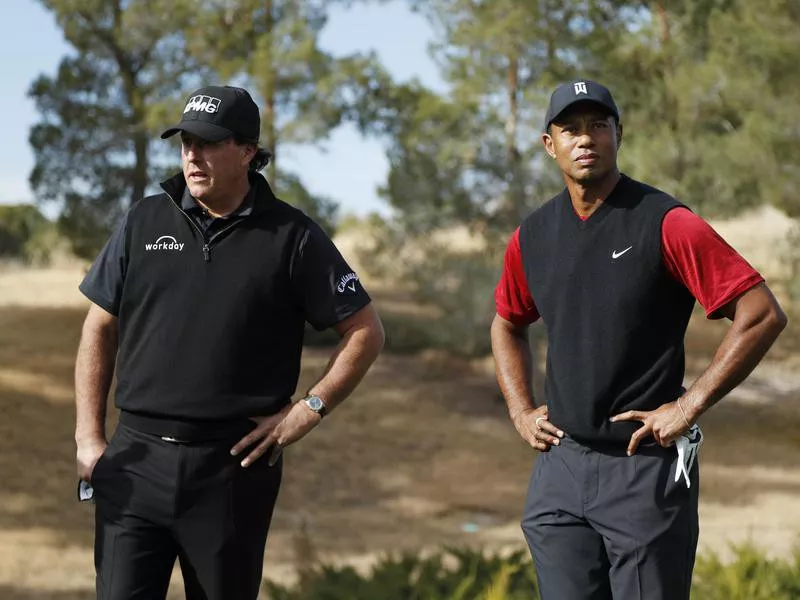 Phil Mickelson and Tiger Woods