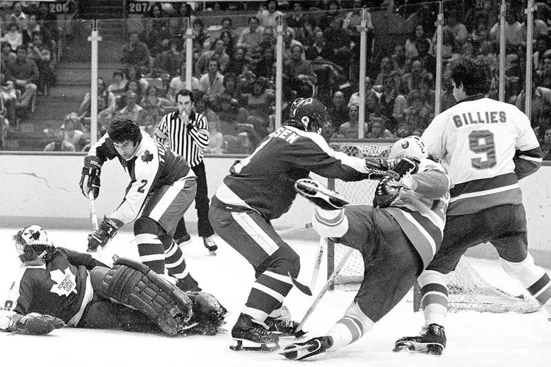 New York Islanders right wing Mike Bossy and left wing Clark Gillies