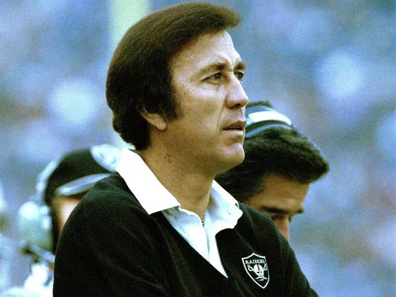 Tom Flores