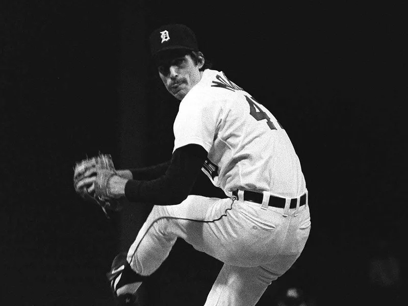 Detroit Tigers' pitcher Jack Morris delivers a pitch