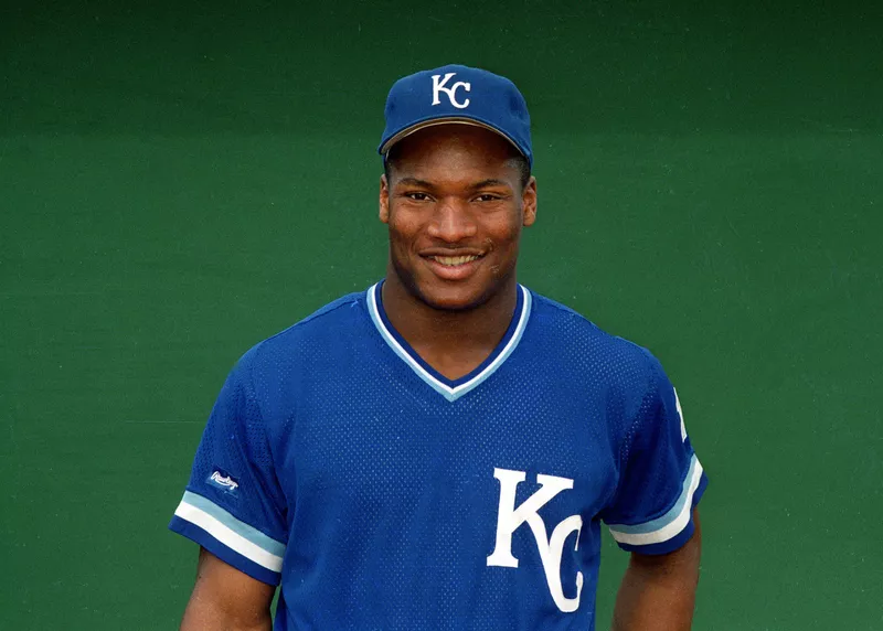 Bo Jackson posing