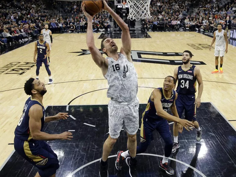 San Antonio Spurs center Pau Gasol