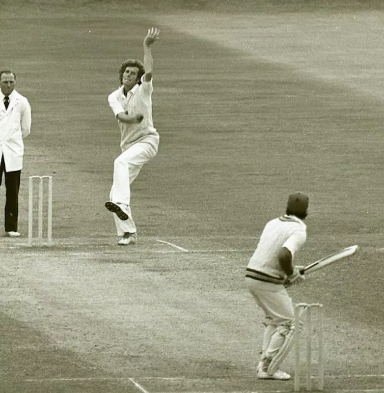 Bob Willis bowling